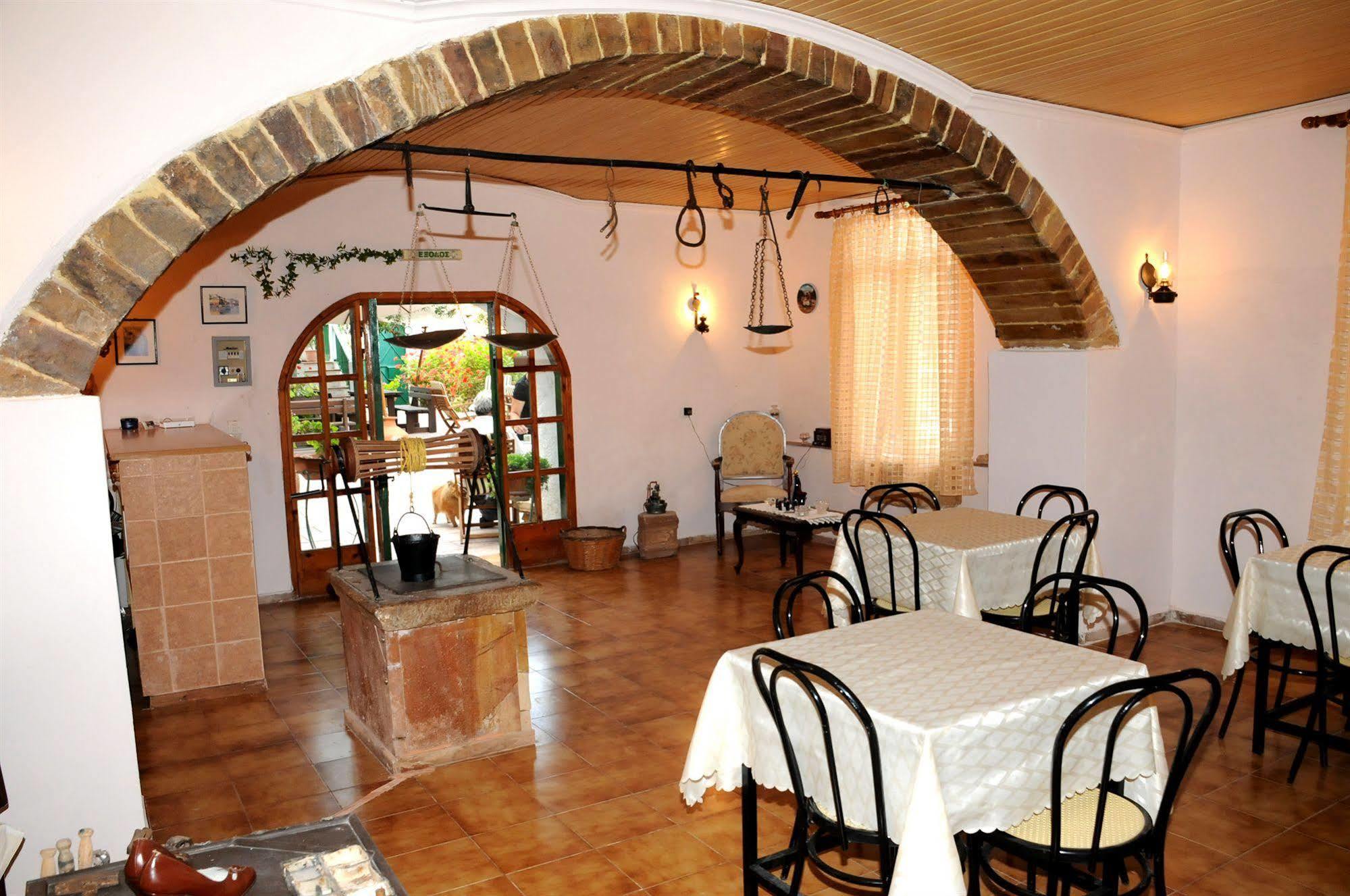 Topakas House Kampochora  Extérieur photo